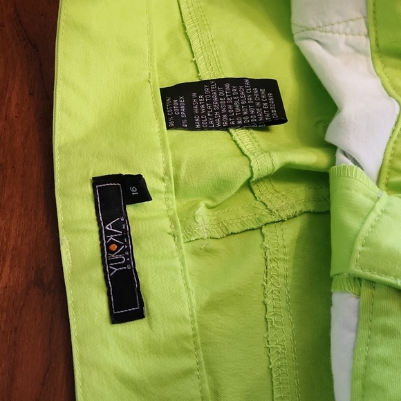 Neon Green Jean's YUKKA CLOTHING - Picture 5 of 10